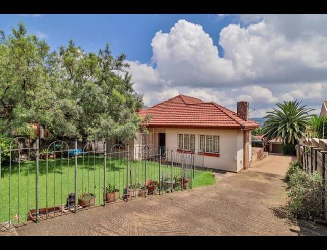 3 BEDROOM HOUSE FOR SALE IN KENSINGTON